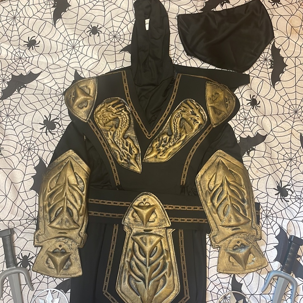 NWT ninja size medium - Picture 2 of 5